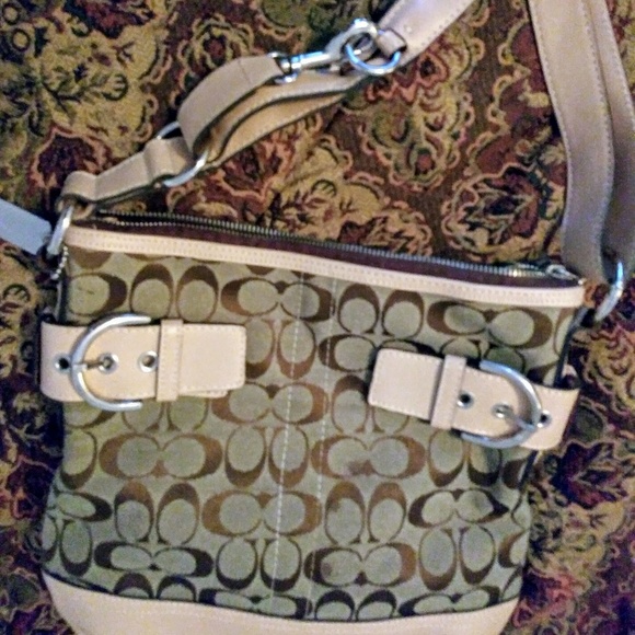 Coach purse - Picture 3 of 5